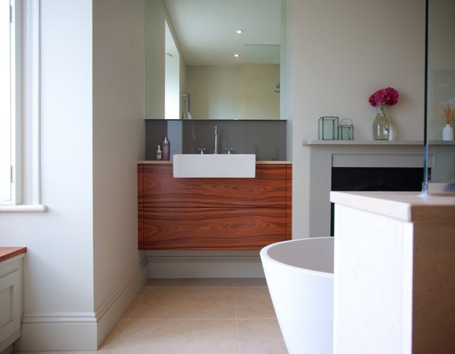 Image: Luxurious Family Bathroom with Bespoke Joinery